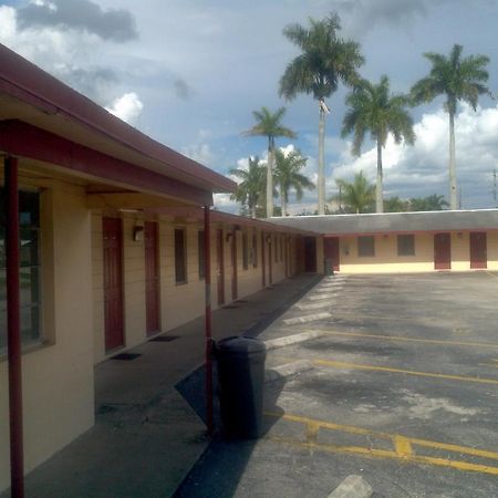 Palm City Motel Fort Myers Eksteriør billede